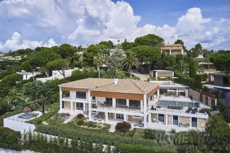 4 Luxurious villas for sale in Cannes | The Hunter - Home Hunts